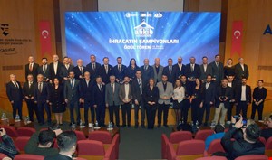 Akdeniz'in Hazır Giyim Liderleri Ödüllendirildi